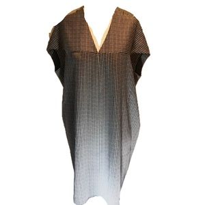 “CLUB MONACO” Tunic Style Black and White Dress.